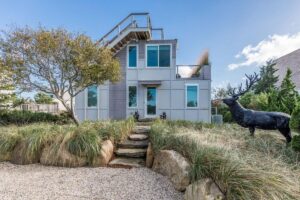 featured-hamptons-beach-container-home