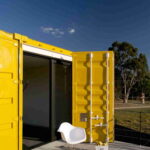 Huiini Shipping Container House door deck