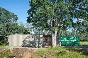 manton container cabin front view