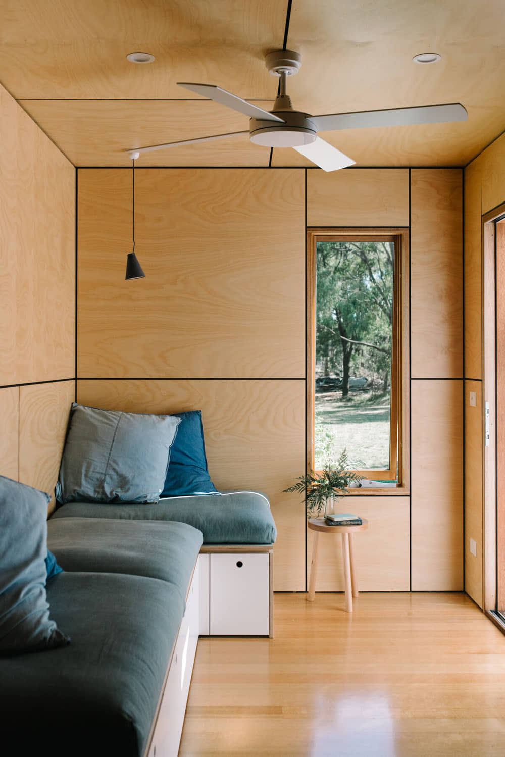 50 Awesome Container Homes: From Tiny to Gigantic - Discover Containers, image size:1000x1499