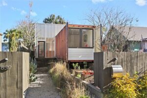 new orleans shotgun container home approach